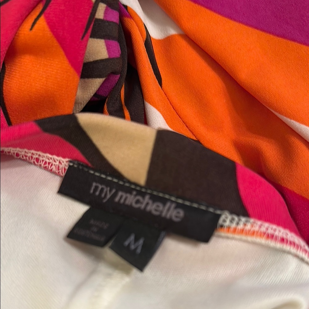 Vibrant Halter mini Dress with Floral Print - Picture 7 of 8